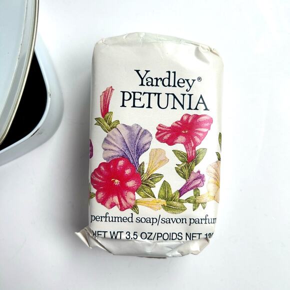 Yardley PETUNIA Perfumed Soap One 3.5 oz Bar Soap in Vintage Tin NEW - Picture 4 of 5